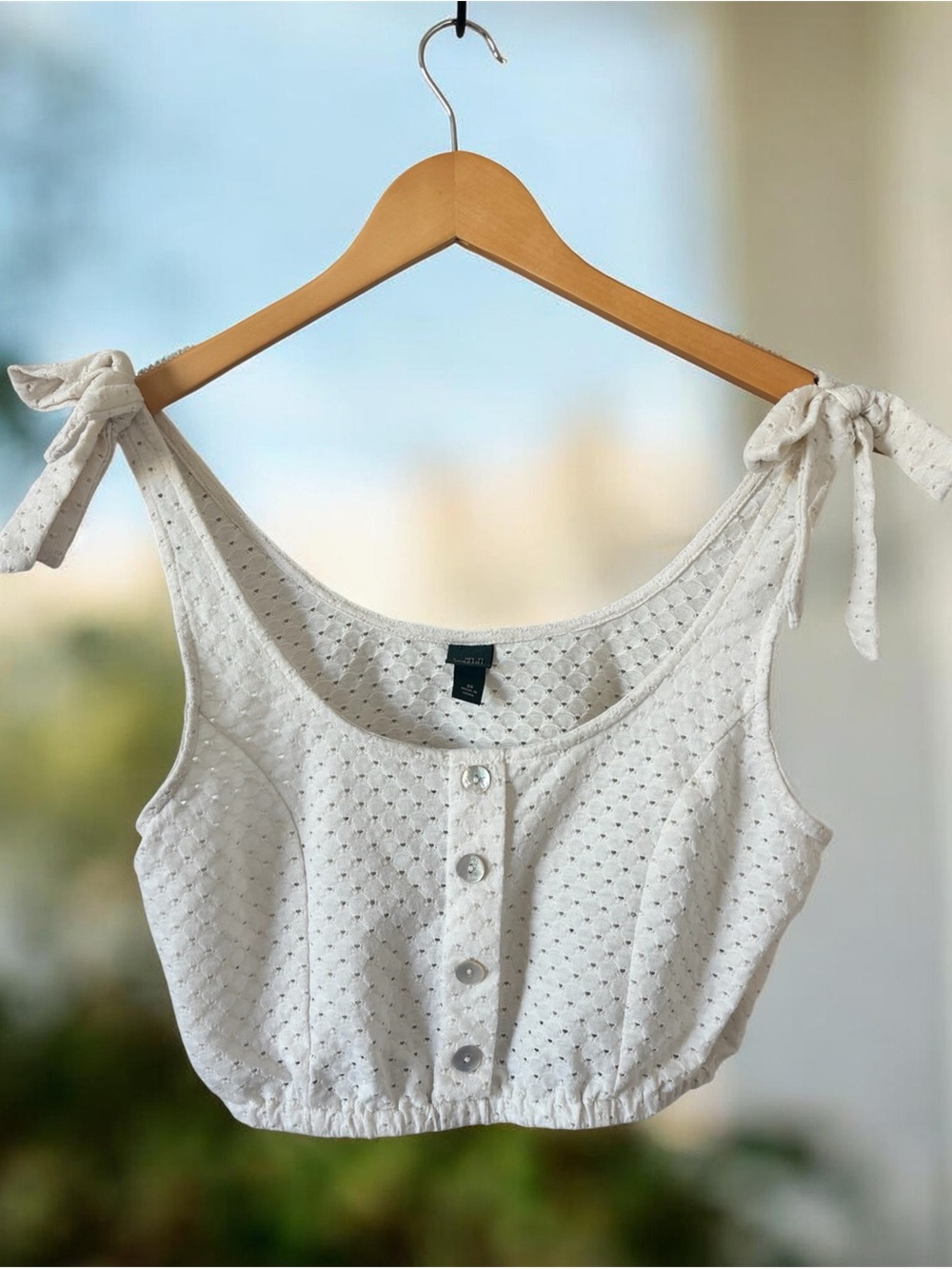 Tie-Shoulder Eyelet Cropped Tank Top - White